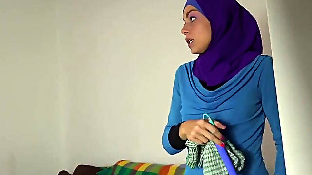 Big boobs lazy muslim maid gets hardcore double penetration creampie blowjob american cumshot