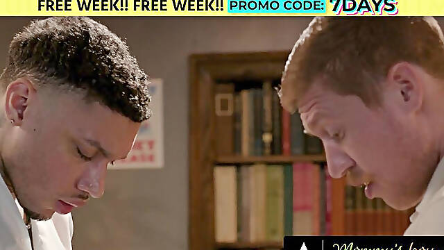 Librarian Milf Dee Williams Caught Students Jerking Off Gets Hard Dped In Pu...