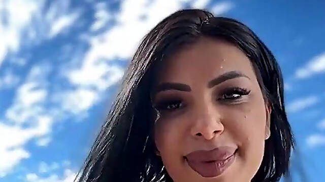 MM Hijabi Wife