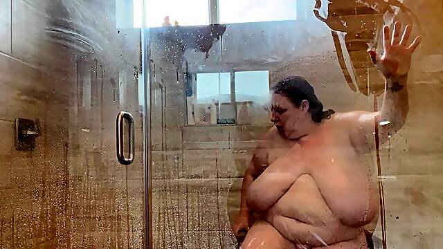 Leann amateur beautiful brunette with big boobs