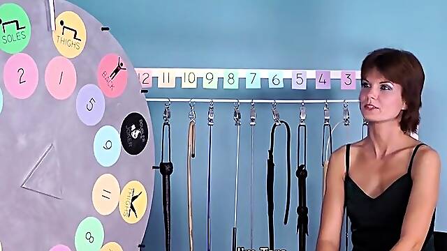 Amateur Honey With A BDSM Fetish