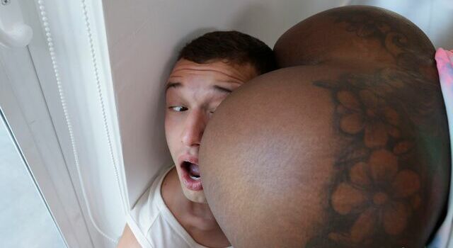 Cute black babe with giant ass Ebony Mystique fucked by BWC