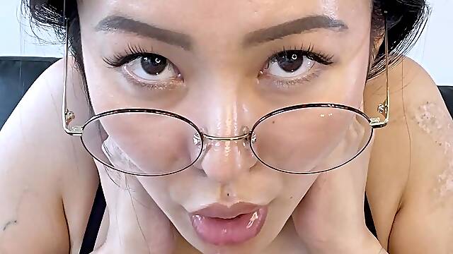 Sexy Amateur Preggo Girl in Webcam Free Big Boobs Porn Video