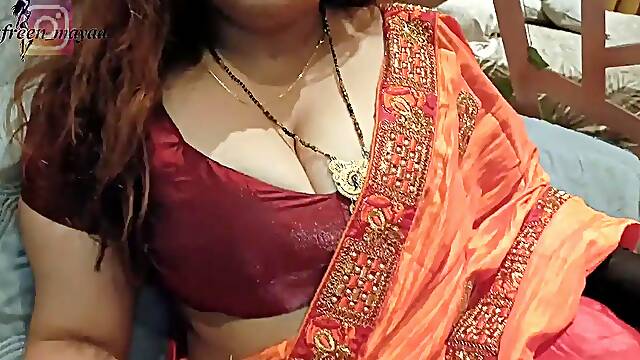 Step mam ko ungli krte dekh liya fir unhone apne bula kar full maze diye