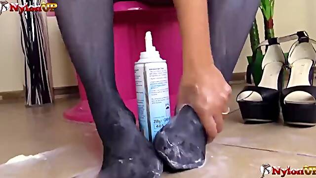 Watch promiscuous Mora and Unas clip