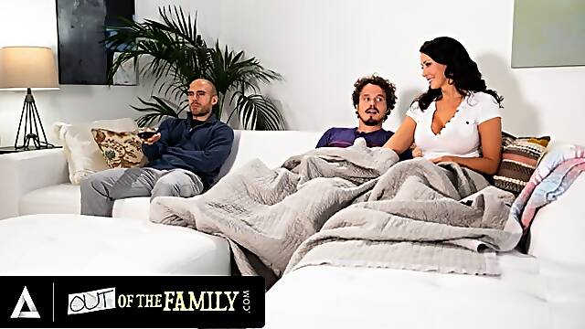 Resgan Foxx, Casi Atrapados, Pillada Por Su Mama