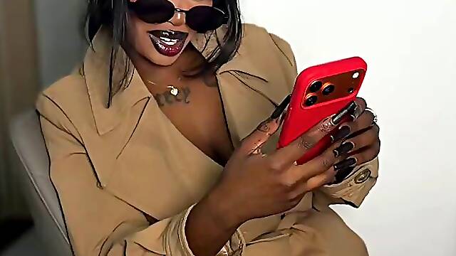 Round ass black mIstress keeps track To surprise her cheating boyfriend