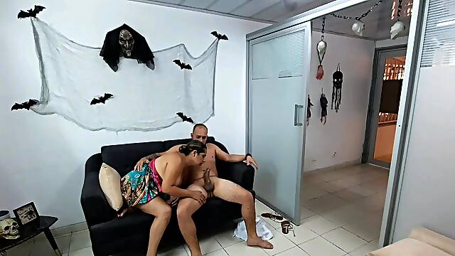 Follando a mi vecina cachonda al estar sin ropa interior - Historia completa - Porno en Espańol