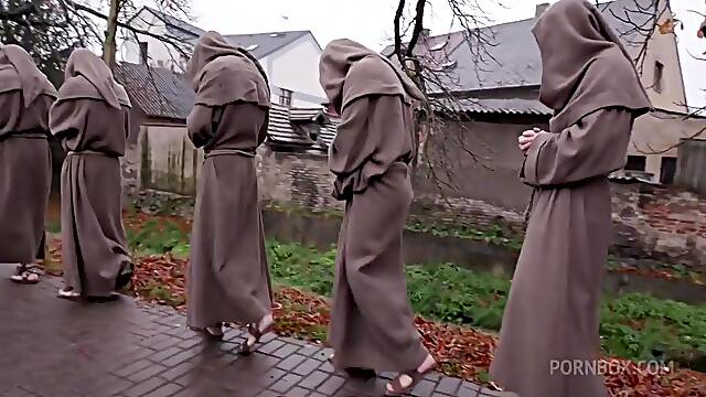 ランジェリー アナル, アナル放尿