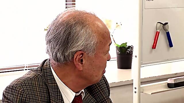 Japones Viejo, Joven Secretaria, Oficina Pies, Acosados