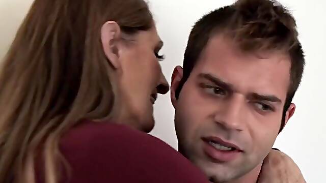 Fiona Candie Fionas First Porno