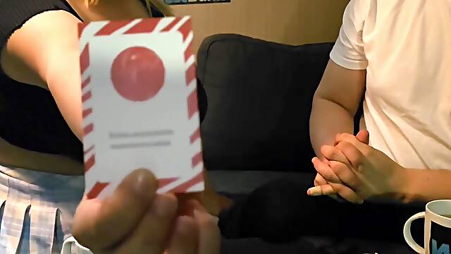 Oyun Oynarken Neden Porno Cekmeyelim Ki? Konulu Turk Porno