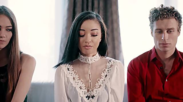 HQ4K- Teen Babes Double Team Lucky Dude