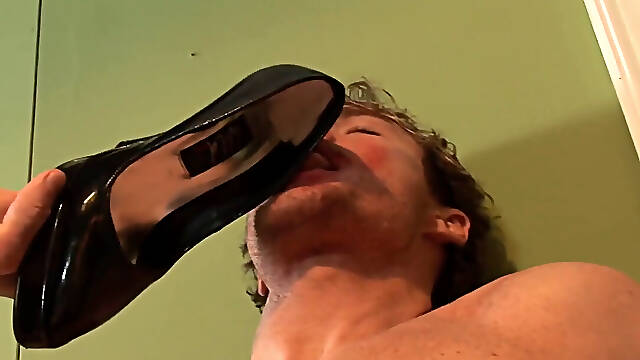 Puma Swede proves that her feet are the hottest feet