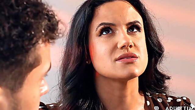 Tetonas Realidad, Tetonas De Silicona