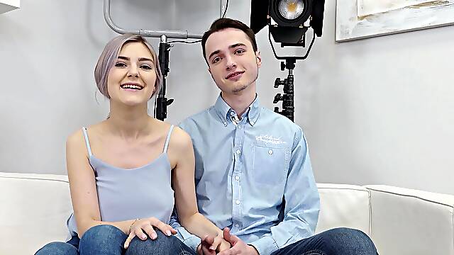 A curvy woman with big natural boobs has sex with her boyfriend