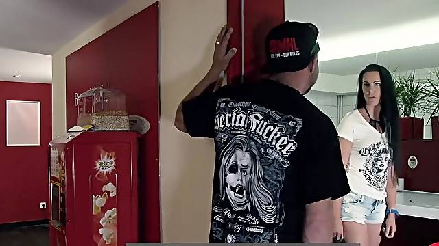 Texas Patti used like a cheap whore