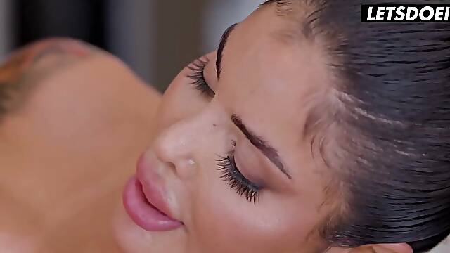 Curvy Inked mother I'd like to fuck Takes Shlong in Missionary With a Creampie Buildup