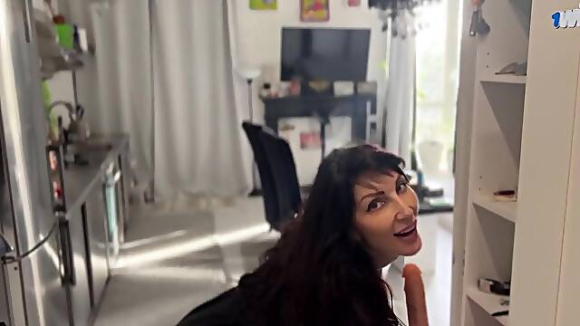 Hawt mother id like to fuck sucked two schlongs and got a mouthful of cum