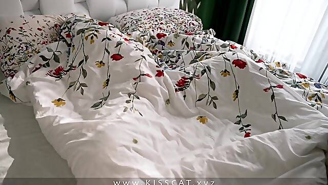 What are u doing? Dont cum inside step mamma! step son screws blindfolded stepmom