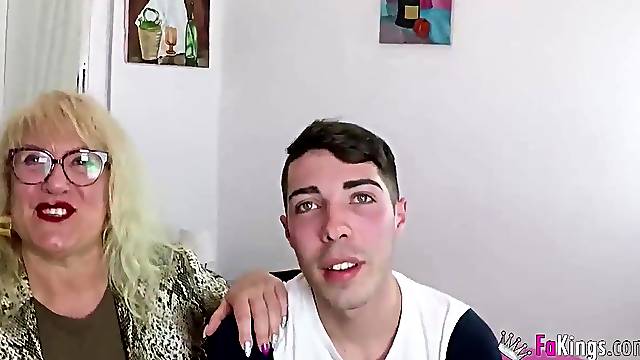 SUPER-HAWT-GRANNY. Fina is back, and wishes greater amount chaps to bang