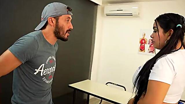 Teacher Screws a Colombian big beautiful woman Student and Ends Up Getting Squirted in the Face!