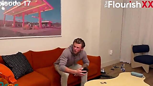 Trailer The Pros Ep 17: Team Owner Kiki Daire pays her QB Gunnar Bishop a visit, greater quantity along the line of this babe wanted to watch what the angels (in specific Sports Agent Ahanu Reed)