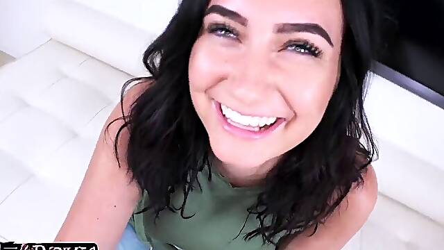 SIDNEY ALEXIS & SCARLETT MAE gargle dick