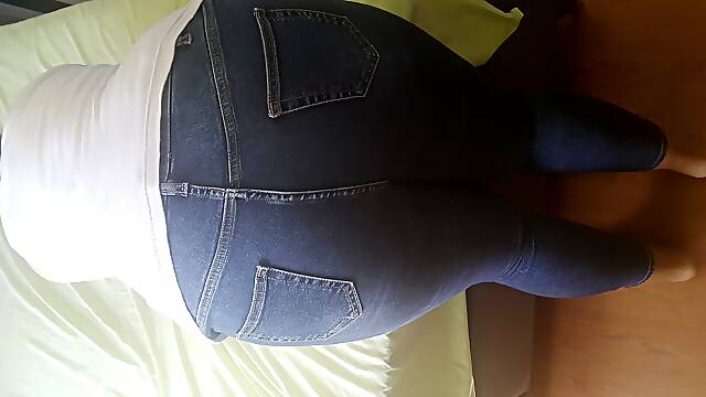 Culos Niñas, Culazos En Jeans, Jovencitas Escolares