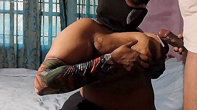 Tamil man Cuming on Big Boobs