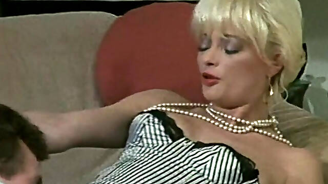 Tabu Film Klassiker: Eine Verdammt Heisse Braut (a Damn Hot Bride) (bm)