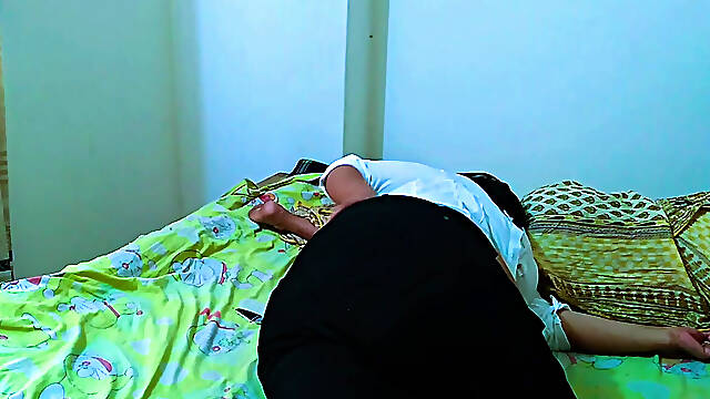 Professional Officer Hot Stepmom Fuck Her Stepson when her husband not at home!