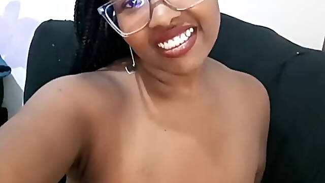 What big does this Latina have, does she like to s_ck?