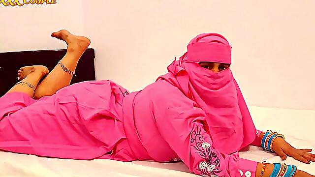 Indian Muslim Bhabhi