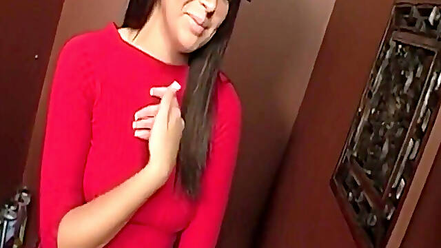 Brunette MILF Sucks Throbbing Cock Through Gloryhole