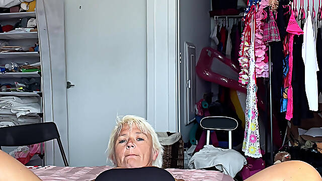 POV: MILF Masturbation