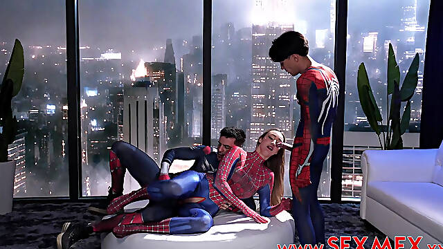 Spider Girl Banged by Superheroes. Lula