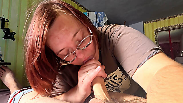 Close up 4K Amateur Girlfriend Blowjob Curvy Brunette with Glasses Sucks and Strokes Cock
