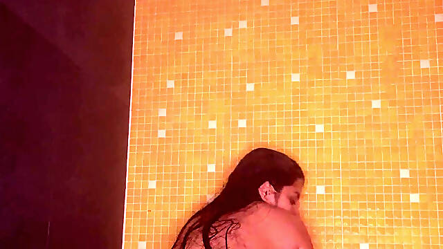 Sara Retali Gets Fucked Her Favorite Dildo in the Gym Bathroom