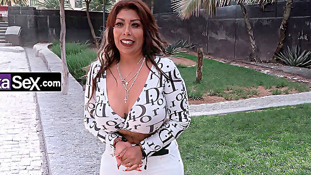 Inka Sex - Mexican MILF with Big Tits Gets Fucked by Fake Photographer
