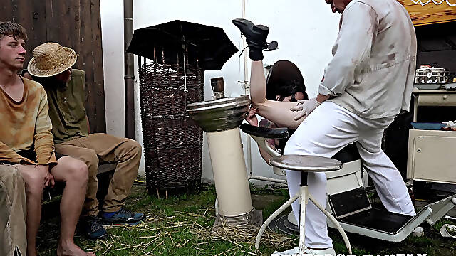 Perverse Family 50.6 Season 4: Kinky Dental Hygiene